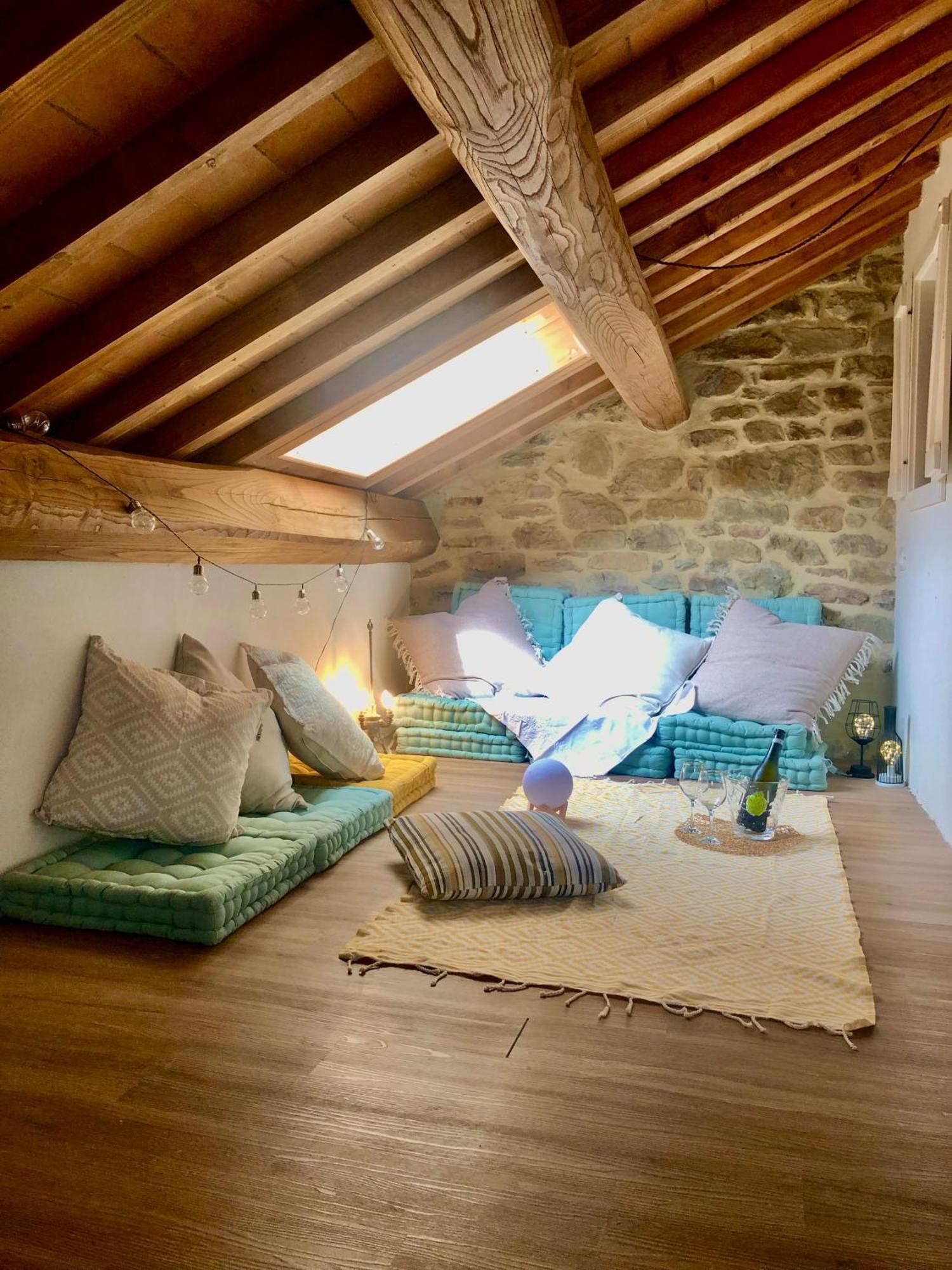 Bio Agriturismo Alba Etrusca Di Cortona - Organic Farmhouse- Appartamento Lavanda-Appartamento Rosmarino - Vasca Idromassaggio Esterna Poggioni Exteriör bild